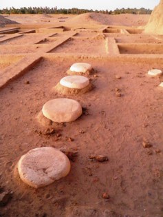 Foundations and gravestones at Kerma